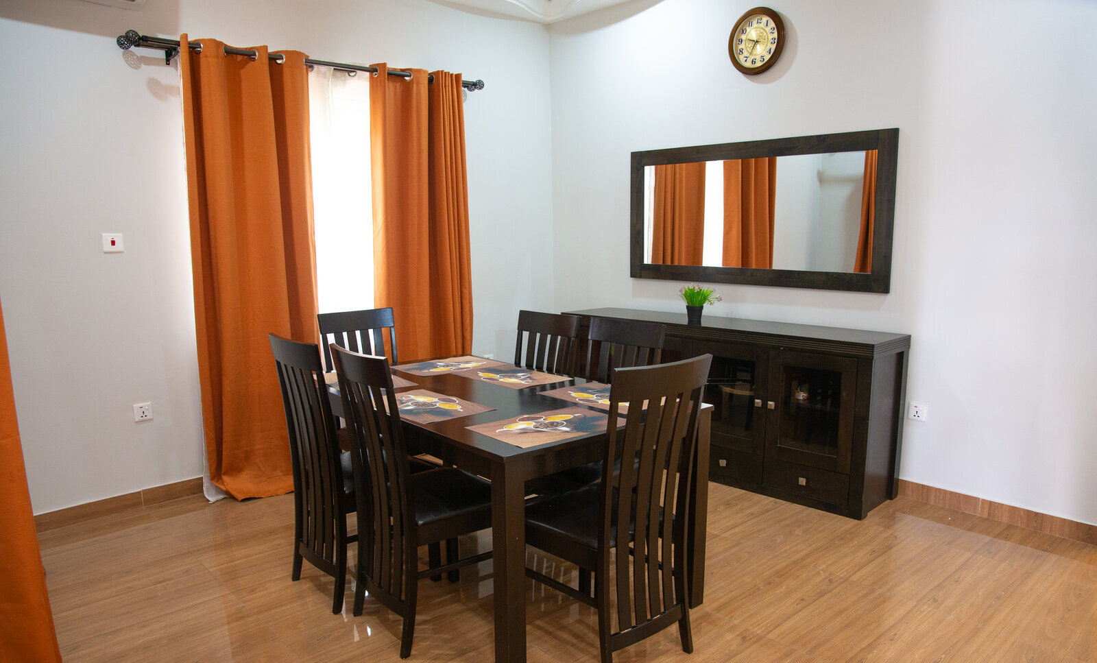 Living room of the Oyarifa house